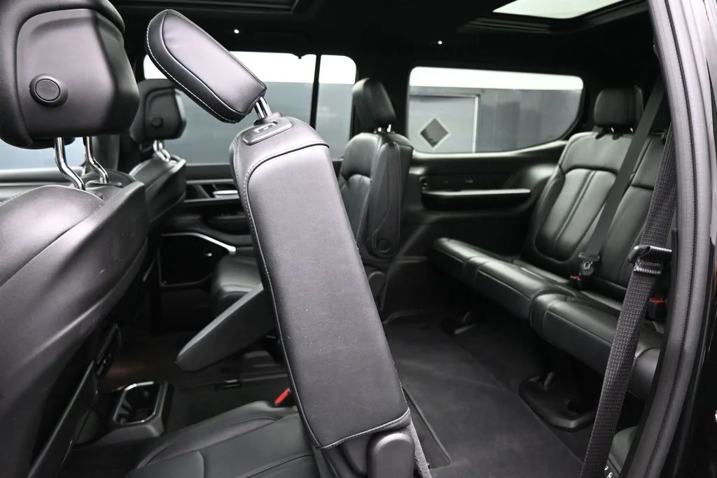 Used 2025 Black Jeep Series III image 28