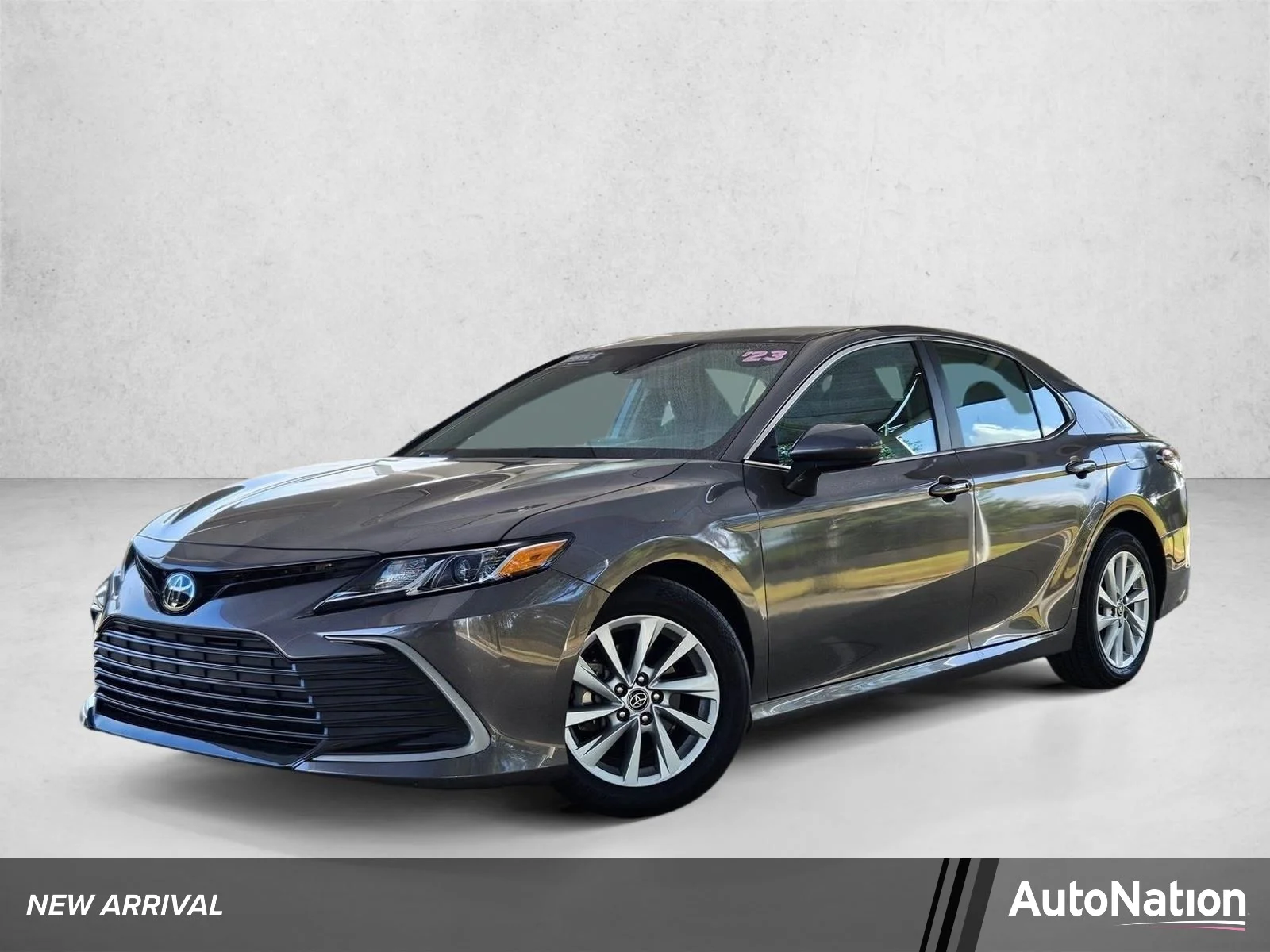 Used 2023 Predawn Gray Mica Toyota LE image 1