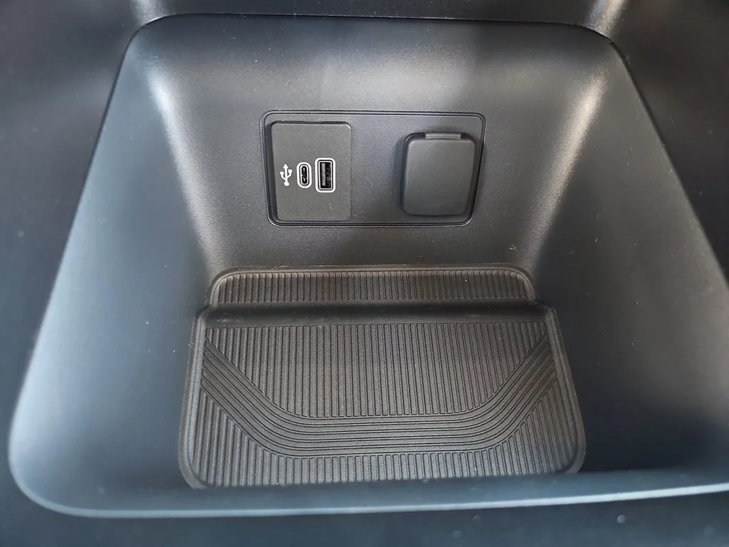 New 2026 Carbonized Gray Metallic Ford Active image 27