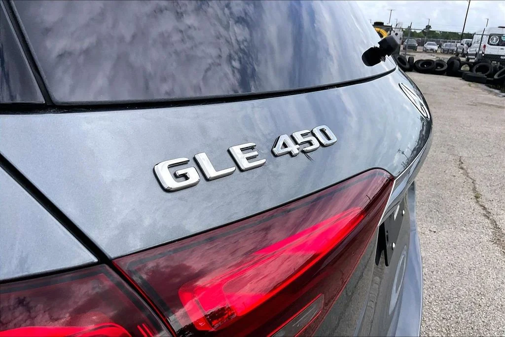 Used 2025 Gray Mercedes-Benz GLE 450 image 26