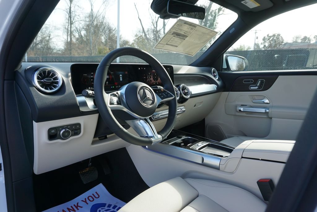 Used 2026 Polar White Mercedes-Benz GLB 250 image 10