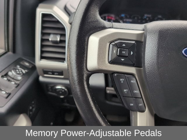 Used 2022 White Ford Lariat image 8