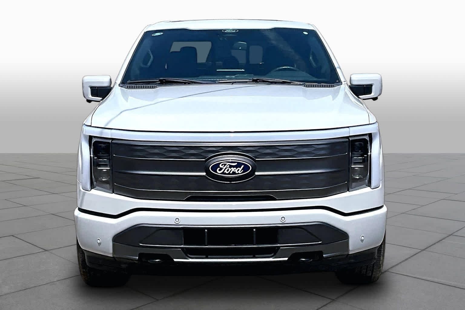 Used 2024 Avalanche Ford LARIAT image 5