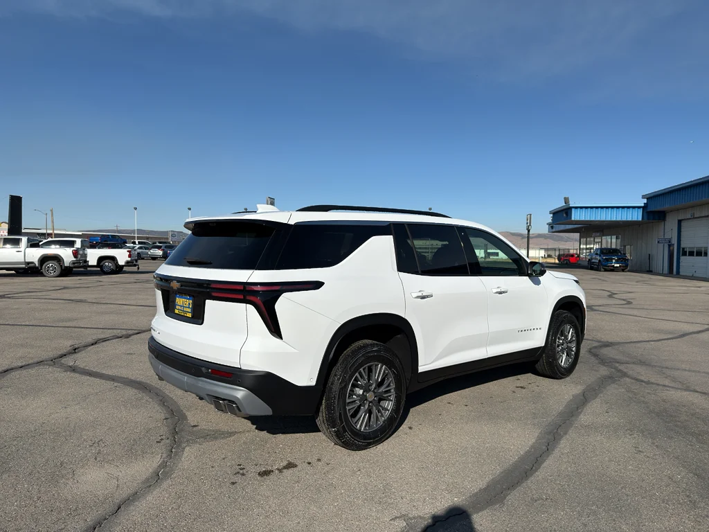 2026 Chevrolet Traverse LT - Photo 5