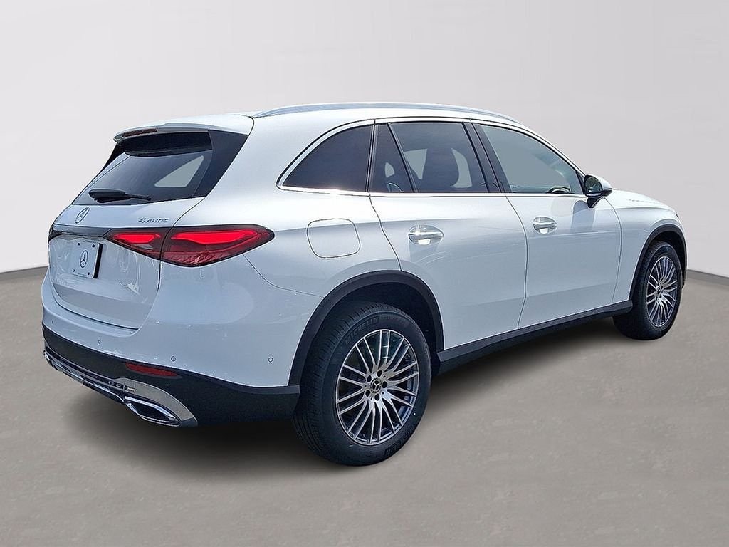 Used 2026 Polar White Mercedes-Benz GLC 300 image 3