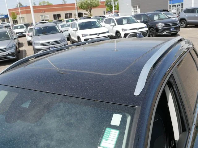 Certified Used 2023 Black Volkswagen 1.5T SE image 11