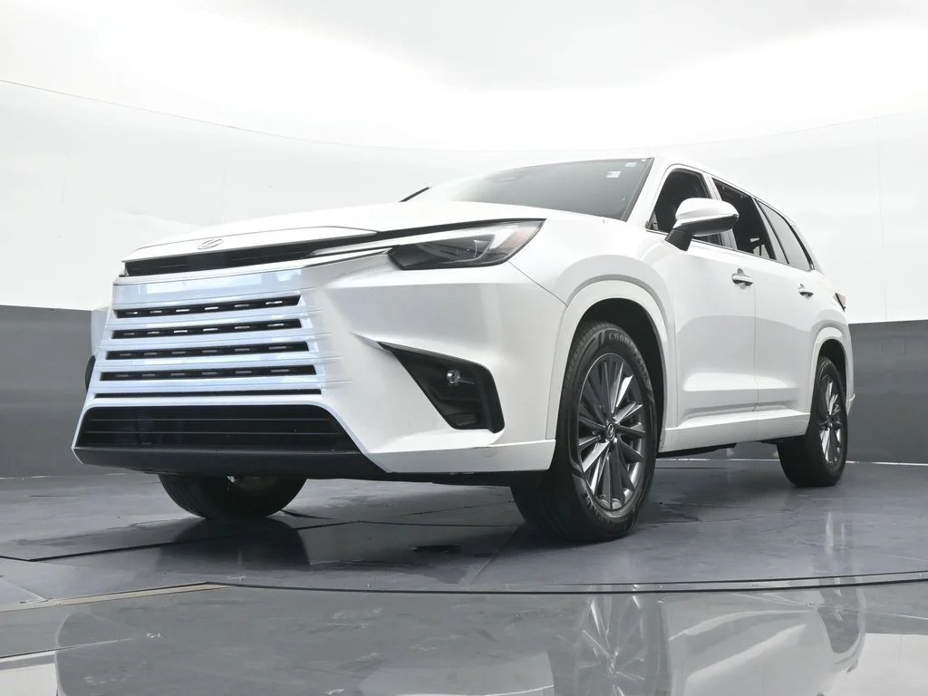Used 2024 White Lexus 350 Premium image 54