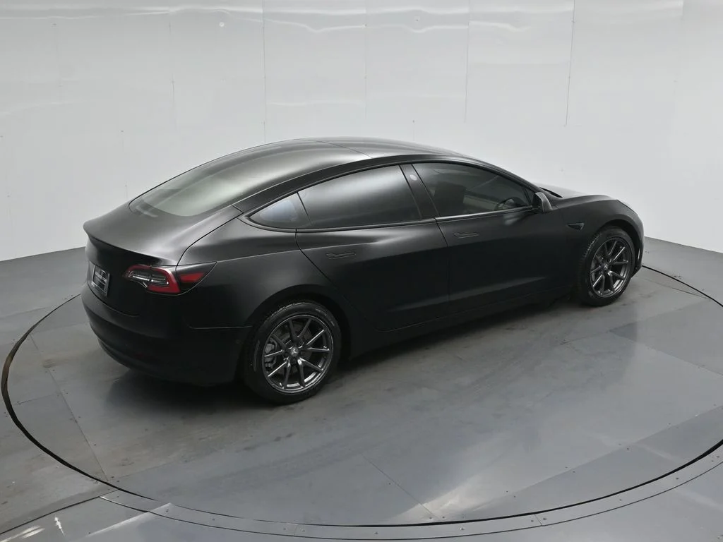 Used 2019 White Tesla Standard Range Plus image 32
