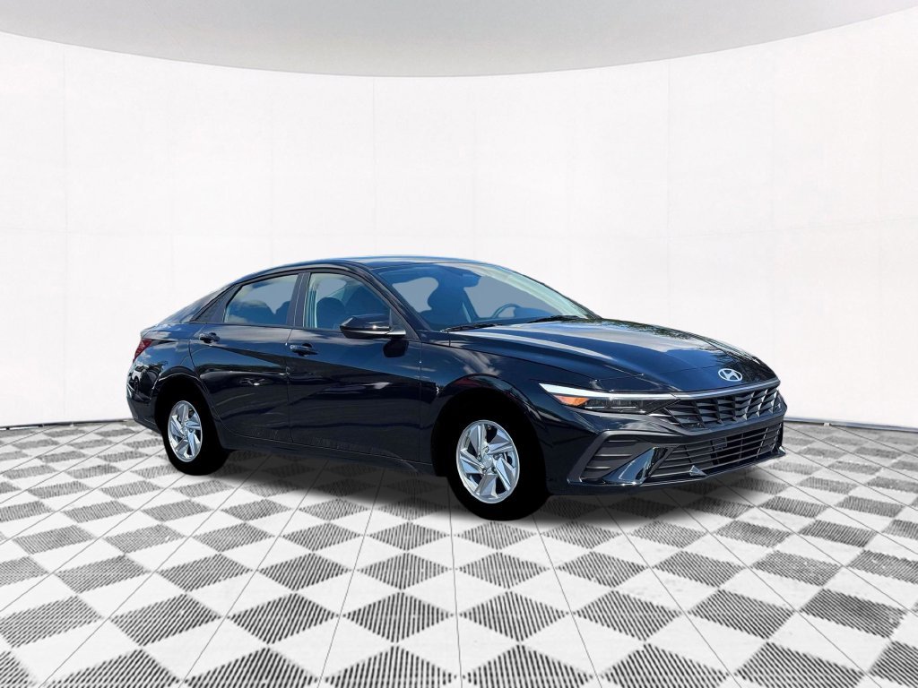 New 2026 Black Hyundai SE image 16