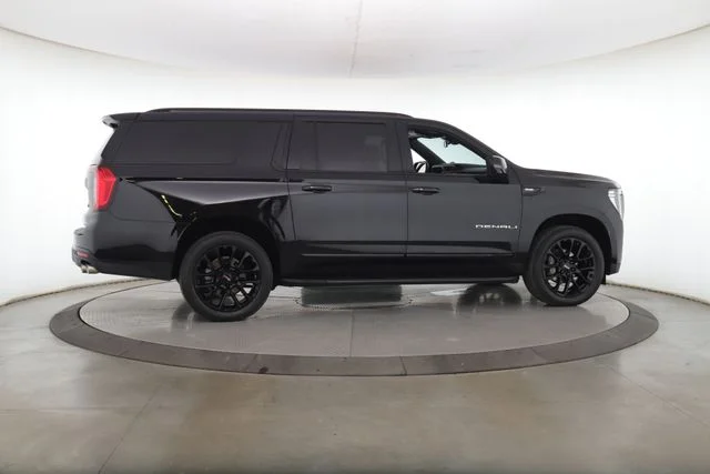 Used 2023 Black GMC Denali image 6