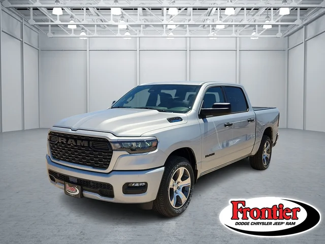 2026 Ram 1500 EXPRESS CREW CAB 4X2 5'7 BOX