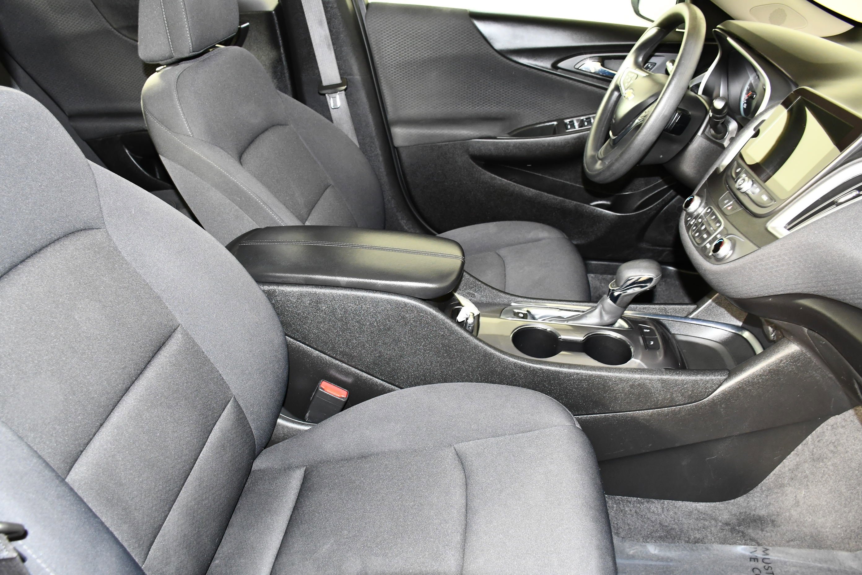 Used 2024 Sterling Gray Metallic Chevrolet LT image 42