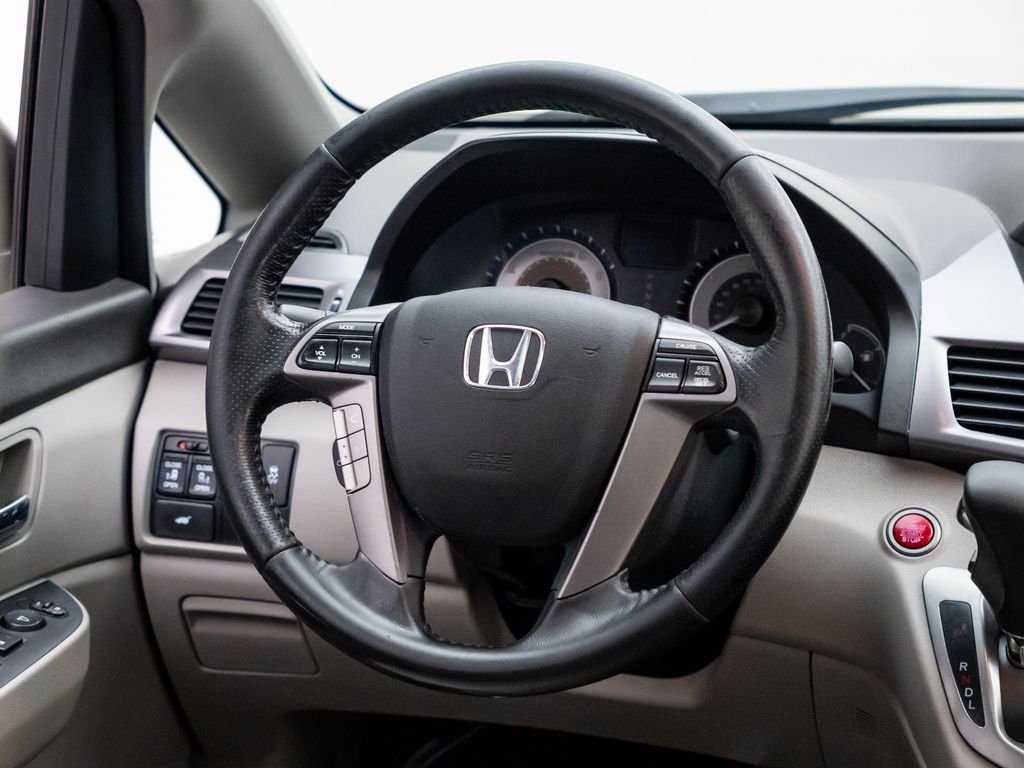 Used 2014 Crystal Black Pearl Honda EX-L image 12