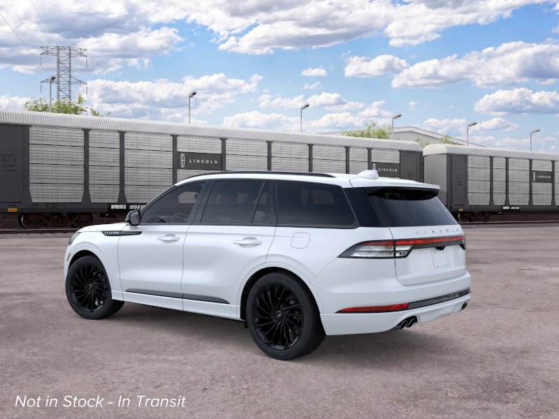 New 2026 Pristine White Metallic Tri-Coat Lincoln Reserve® image 4