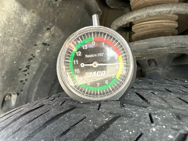 Used 2019 White Toyota XLE image 13