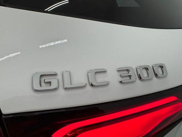 Certified Used 2026 Polar White Mercedes-Benz GLC 300 image 50