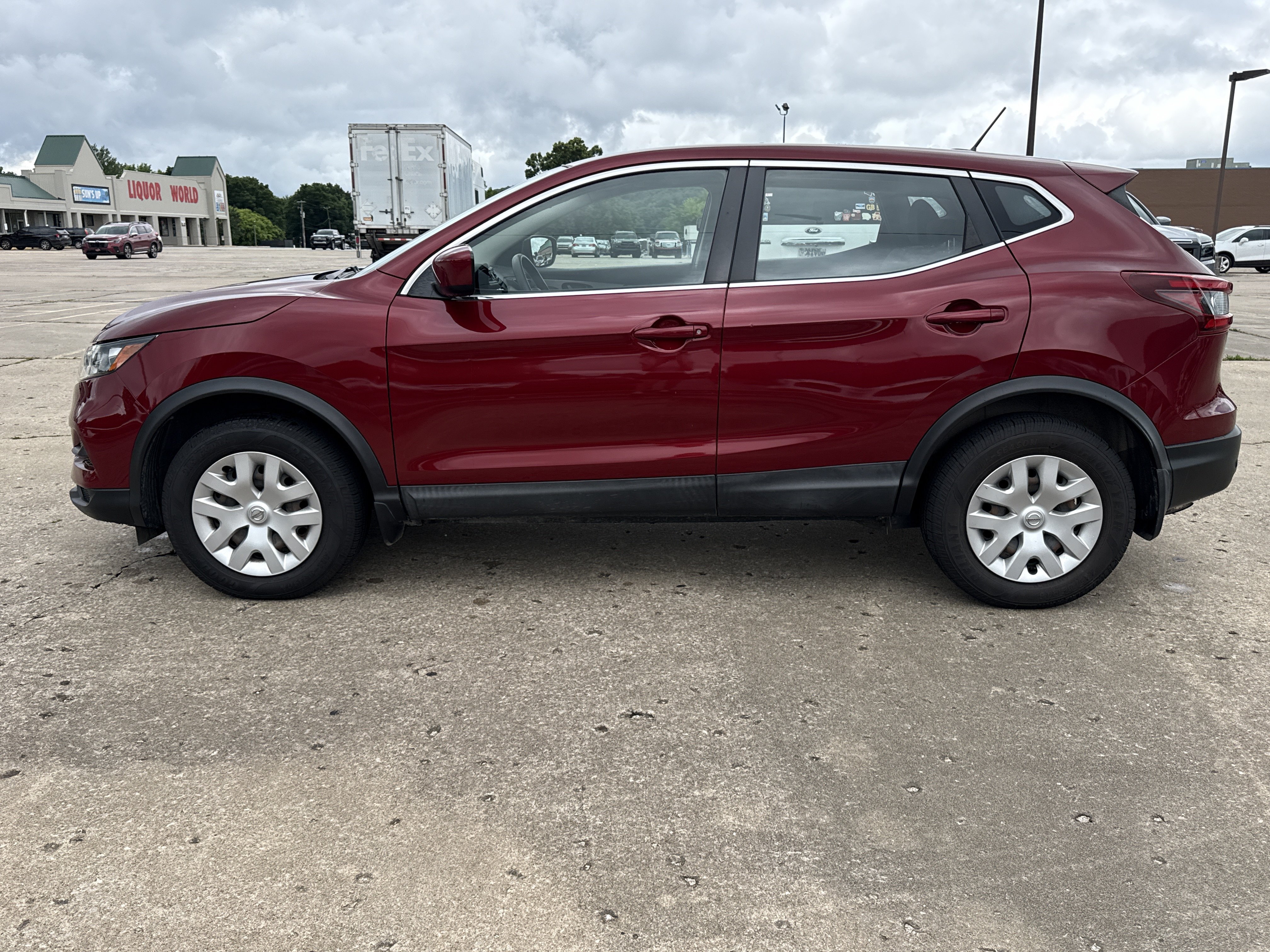 Used 2020 Scarlet Ember Tintcoat Nissan S image 3