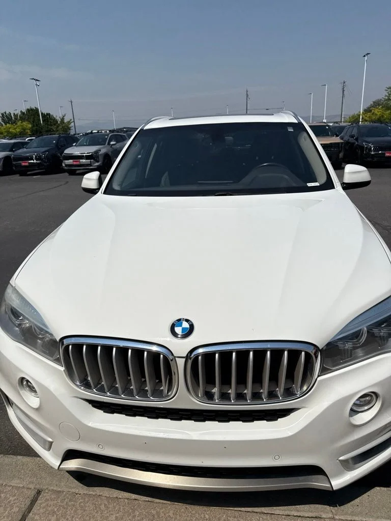 Used 2014 White BMW xDrive35i image 3