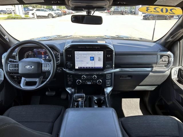 Used 2023 Black Ford XLT image 19