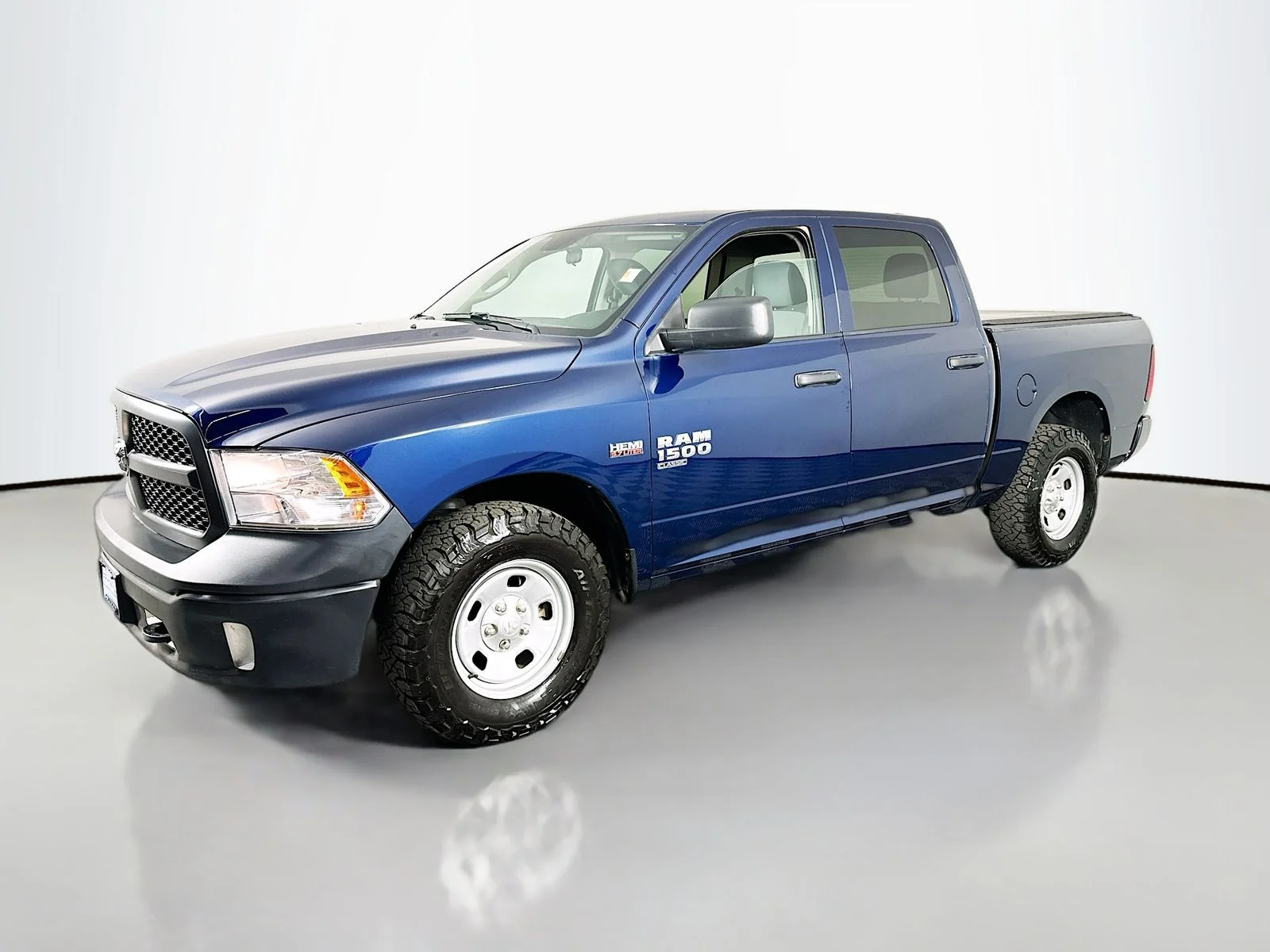 Used 2023 Patriot Blue Pearlcoat Ram Tradesman image 4