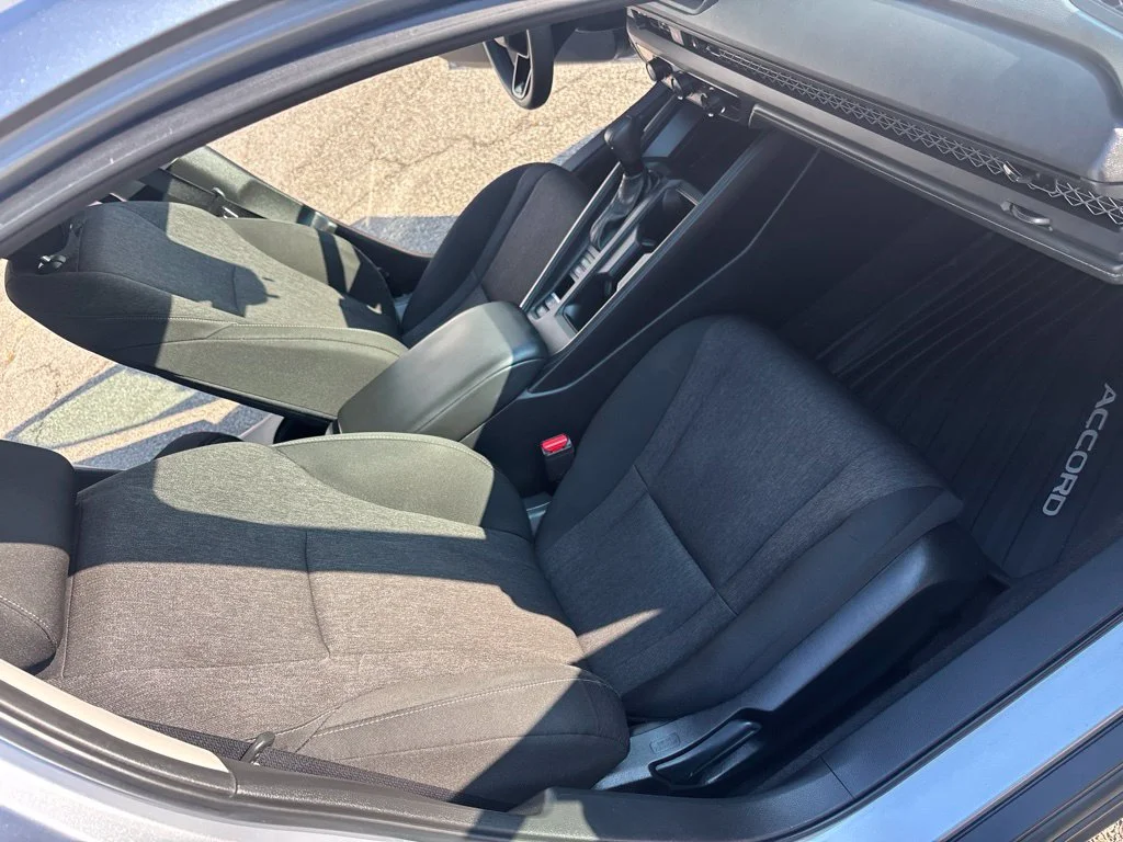 Used 2023 Silver Honda LX image 28