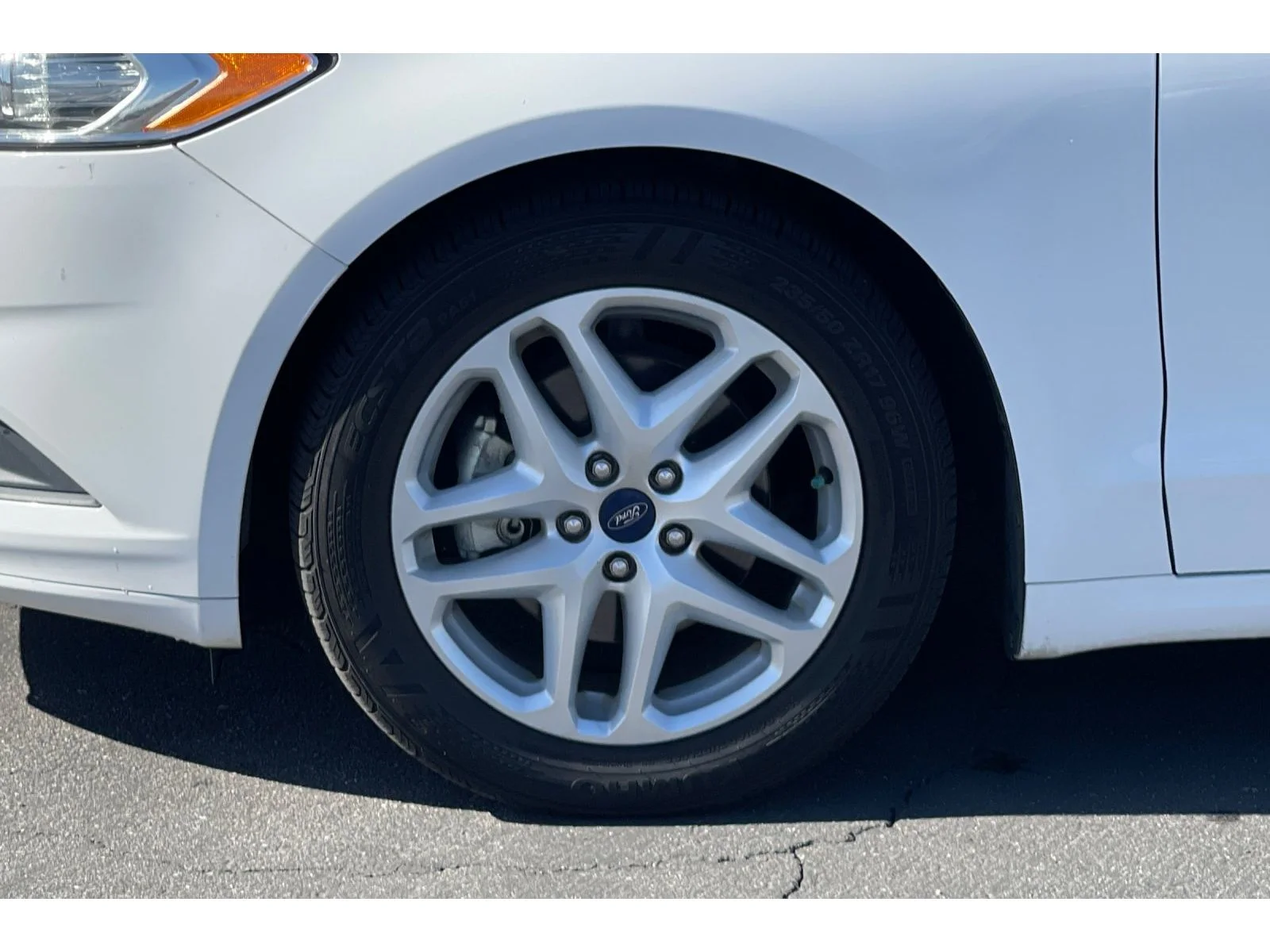 Used 2016 Oxford White Ford SE image 11