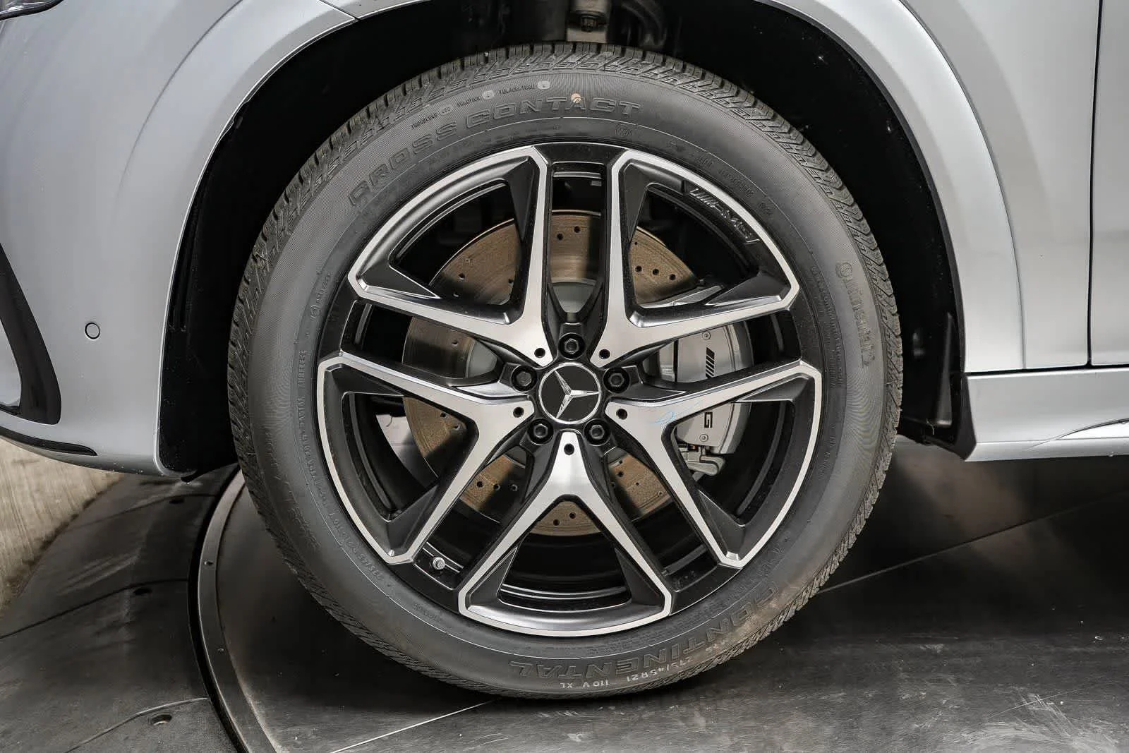 New 2026 Cirrus Silver Metallic Mercedes-Benz AMG® GLE 53 4MATIC+ SUV image 40