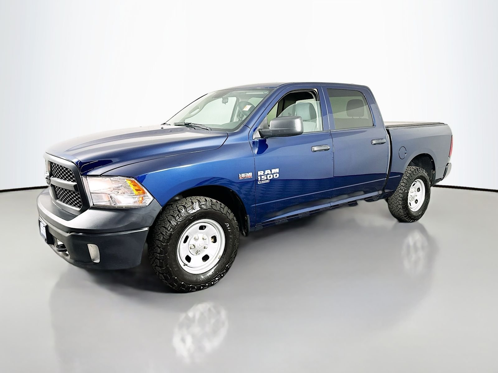 Used 2023 Patriot Blue Pearlcoat Ram Tradesman image 4