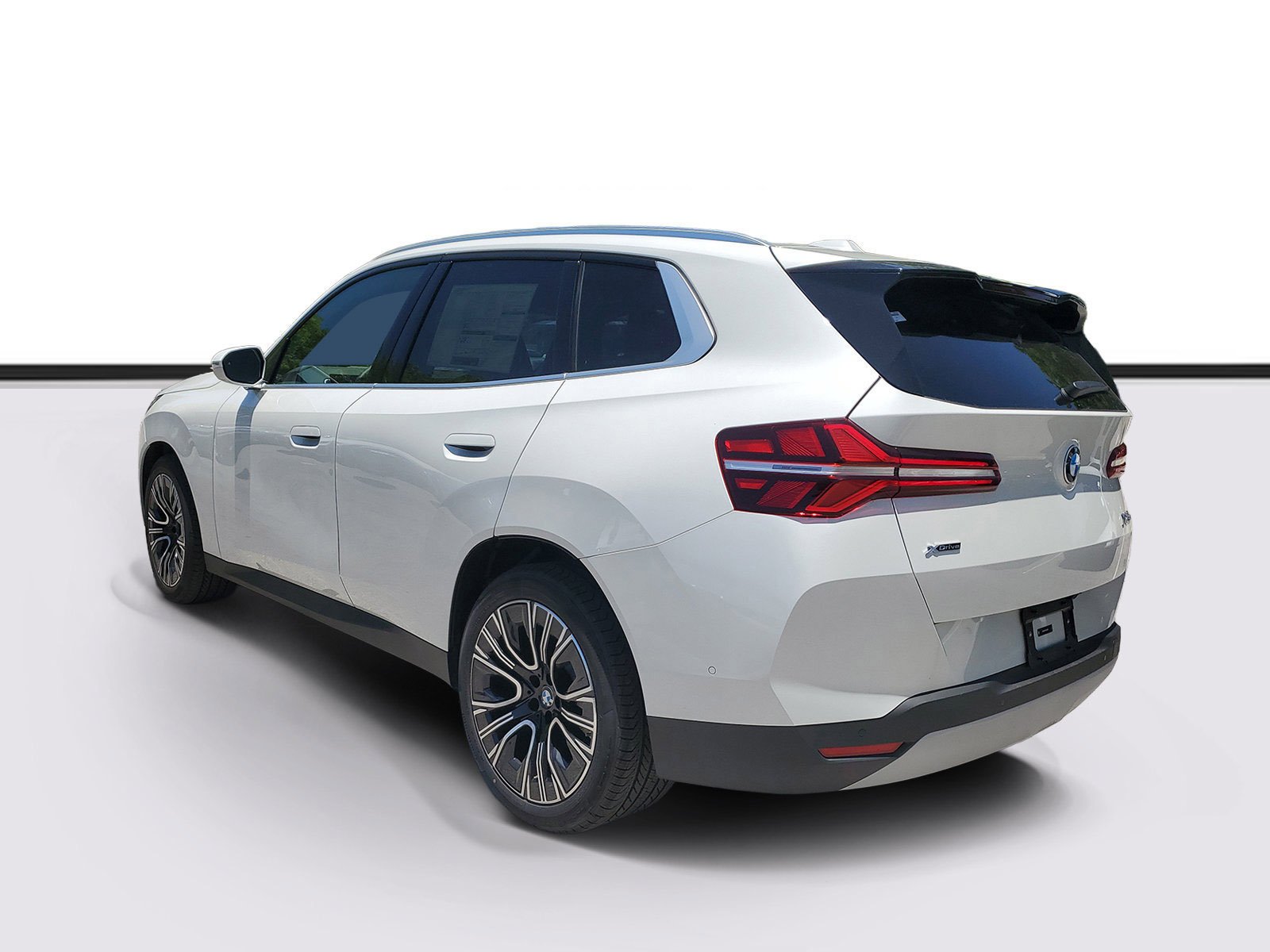 New 2026 Mineral White Metallic BMW 30 xDrive image 3