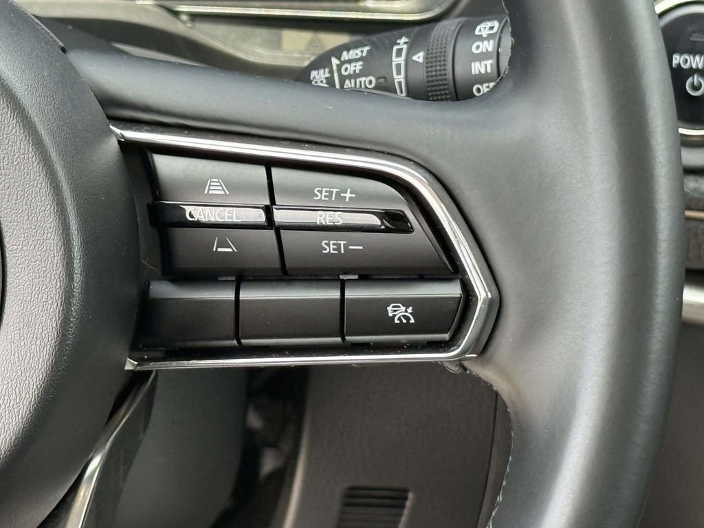 Used 2024 White Mazda Preferred image 23