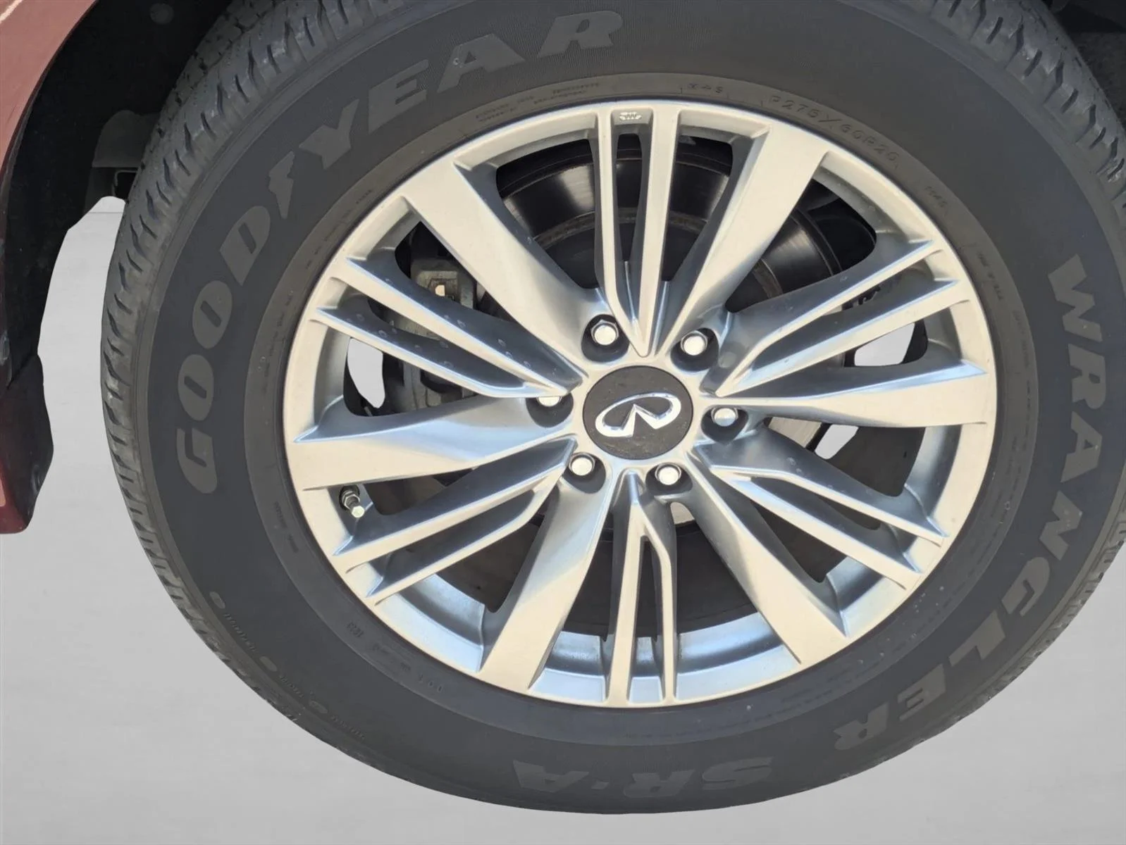 Used 2021 Coulis Red INFINITI LUXE image 17