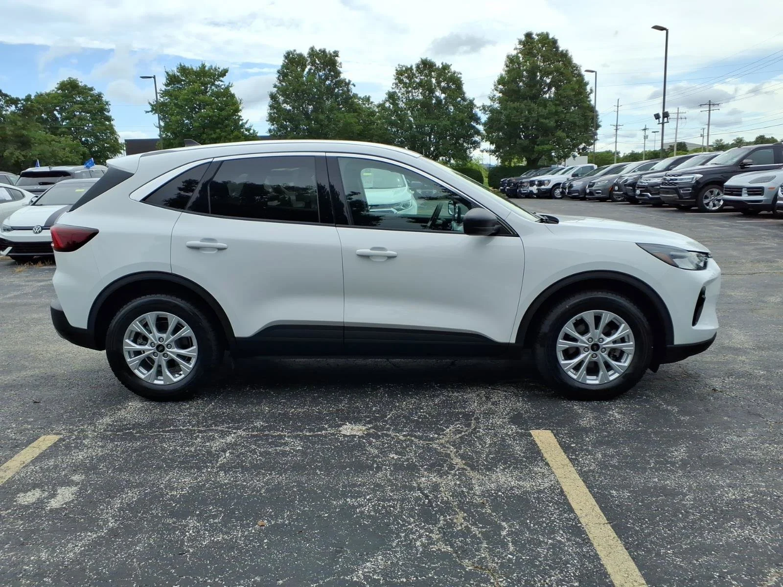 Used 2024 Oxford White Ford Active image 29