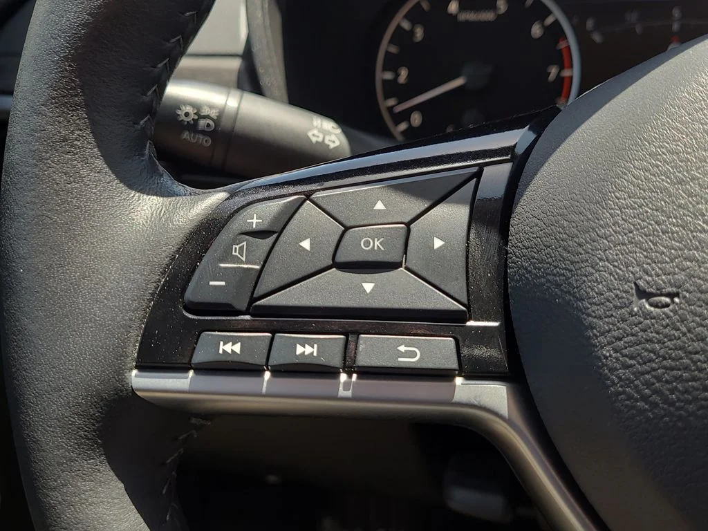 Used 2025 Gray Nissan 2.5 SL image 30