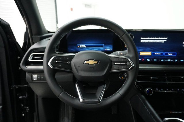 New 2026 Mosaic Black Metallic Chevrolet LT image 17
