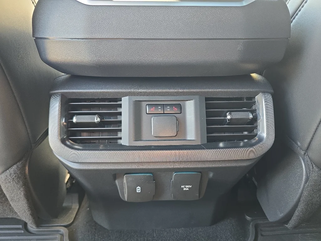 2025 Ford F-150 Platinum - Photo 34