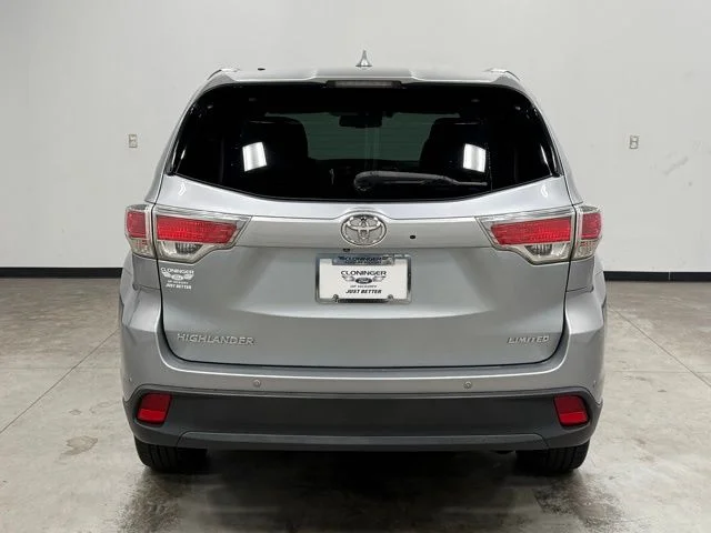 Used 2016 Silver Toyota Limited Platinum V6 image 10