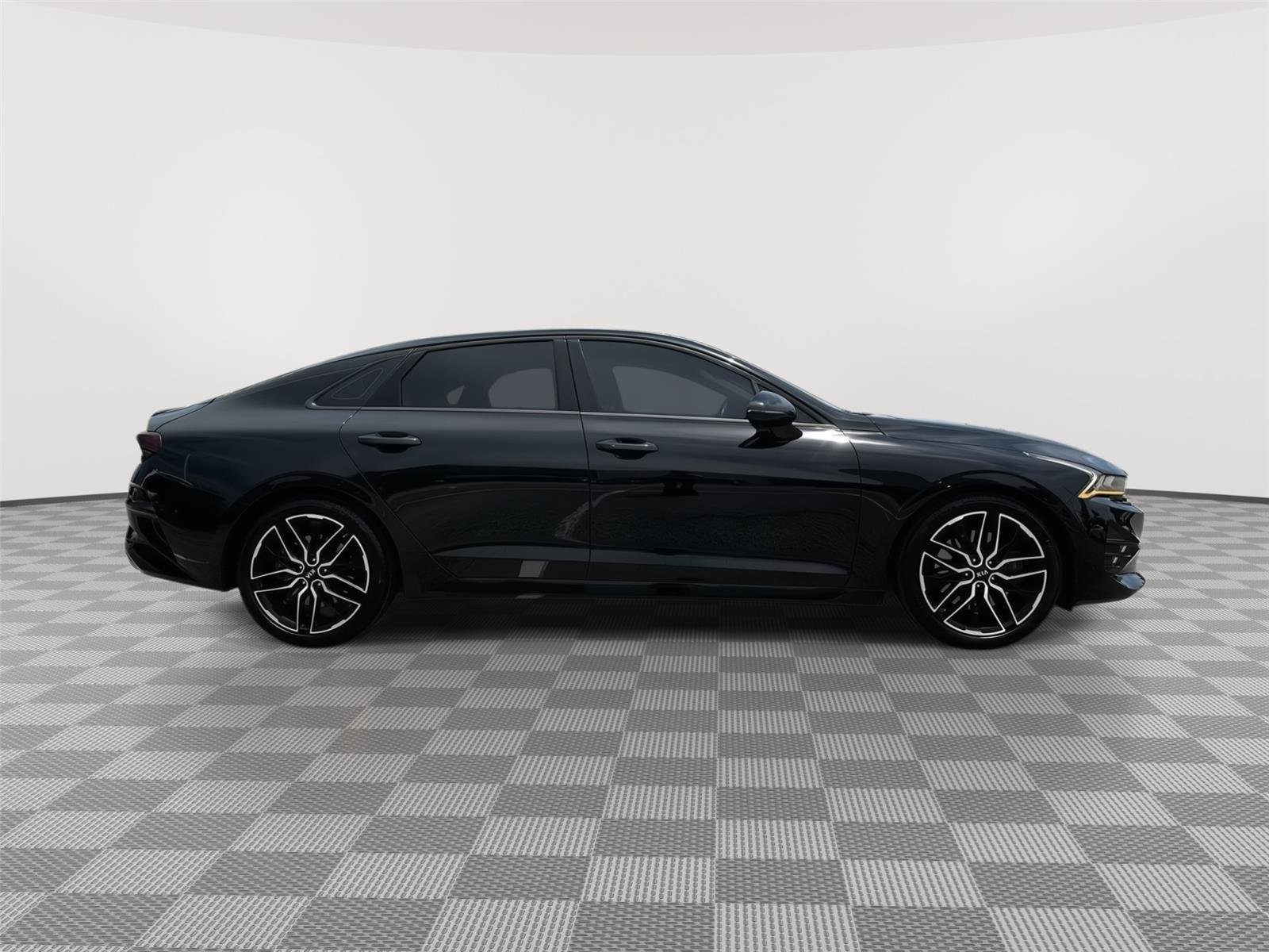 Used 2021 Ebony Black Kia GT image 5