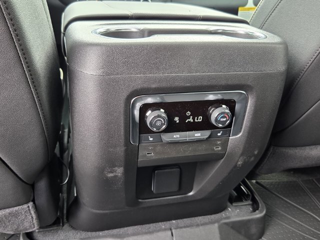 2026 Chevrolet Suburban Premier - Photo 12
