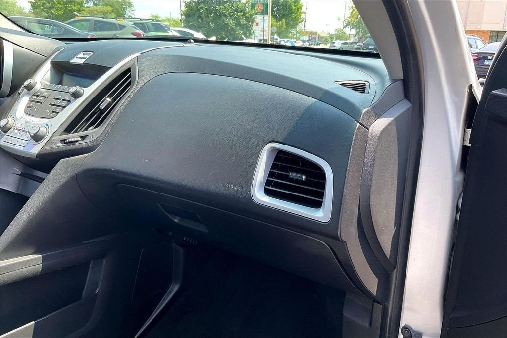 Used 2014 Silver Chevrolet LS image 19
