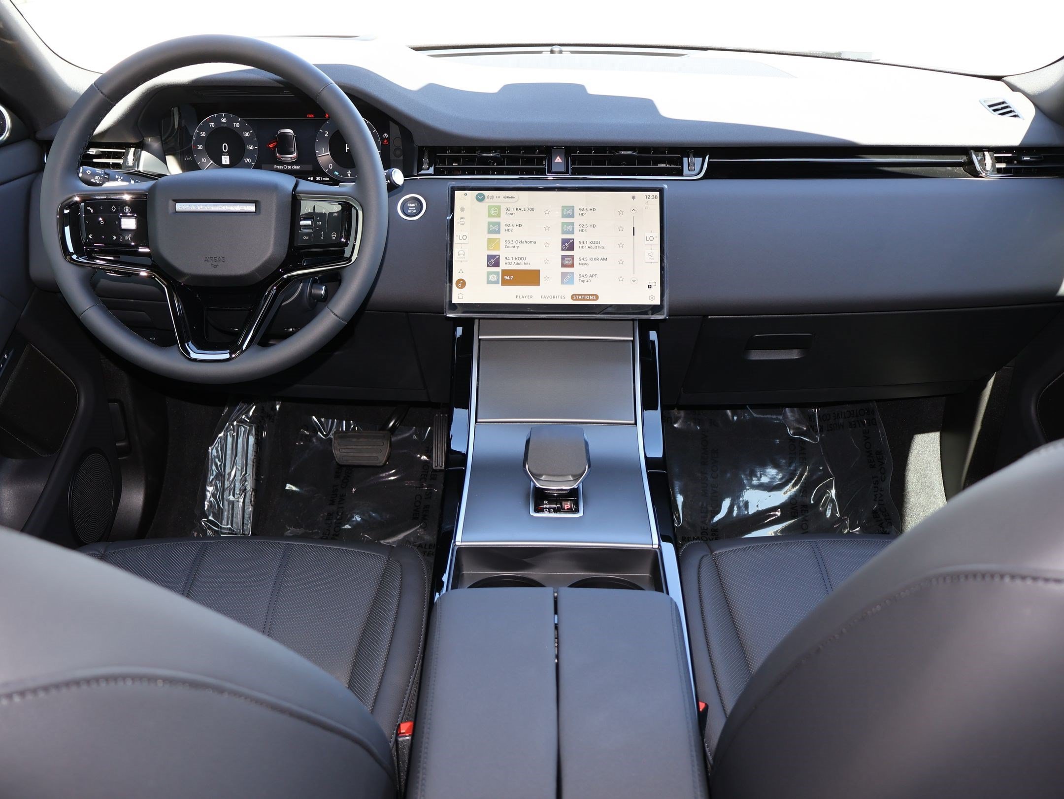 New 2026 Santorini Black LAND ROVER S image 21