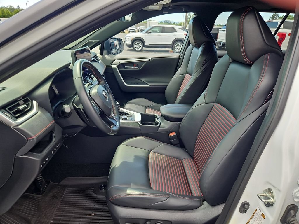 Used 2024 Wind Chill Pearl/Midnight Black Metallic Toyota XSE image 21