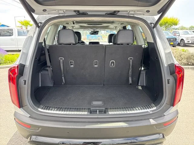 Used 2021 Wolf Gray Kia SX image 13