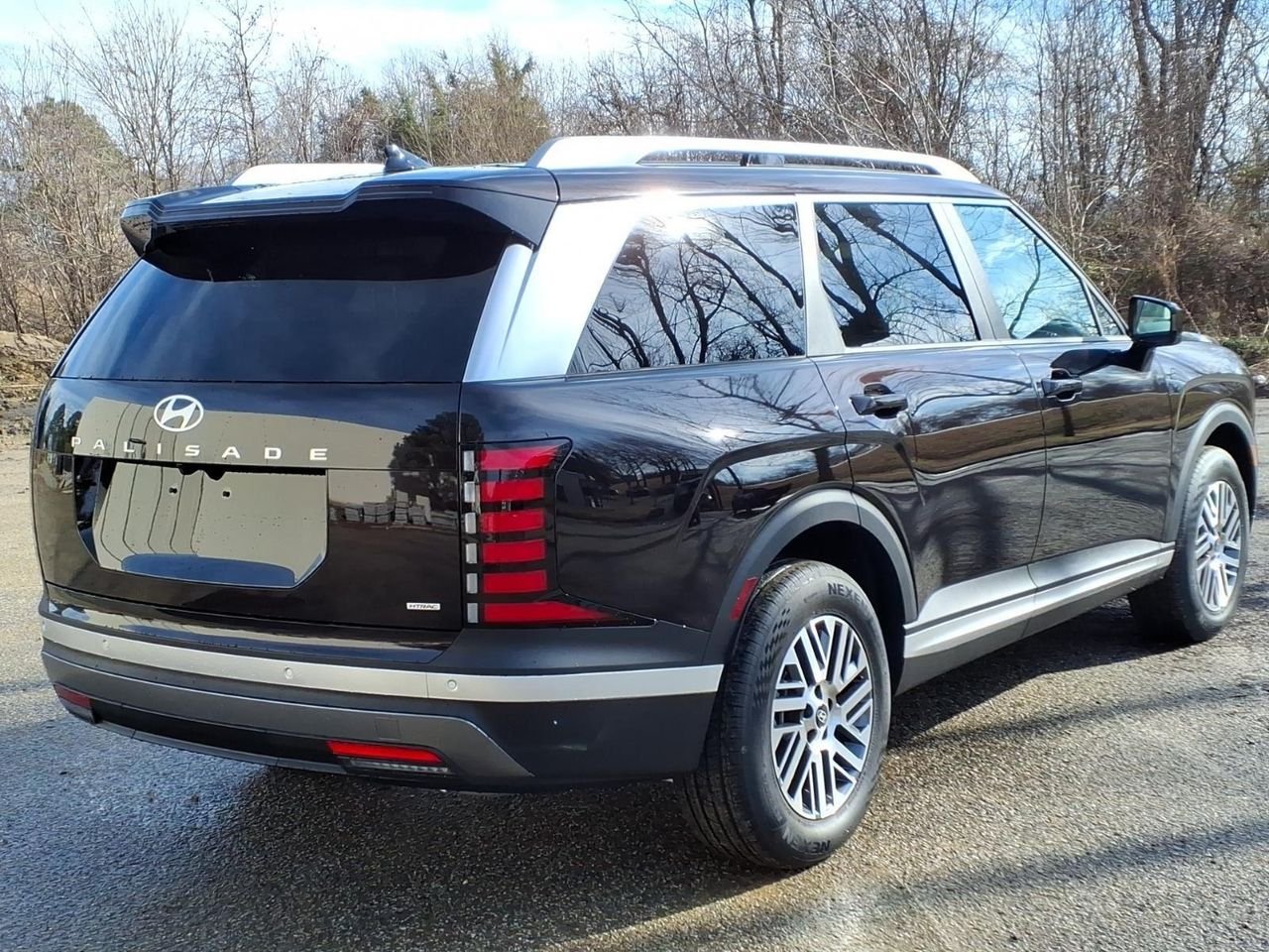 New 2026 Galaxy Maroon Pearl Hyundai SEL AWD image 7