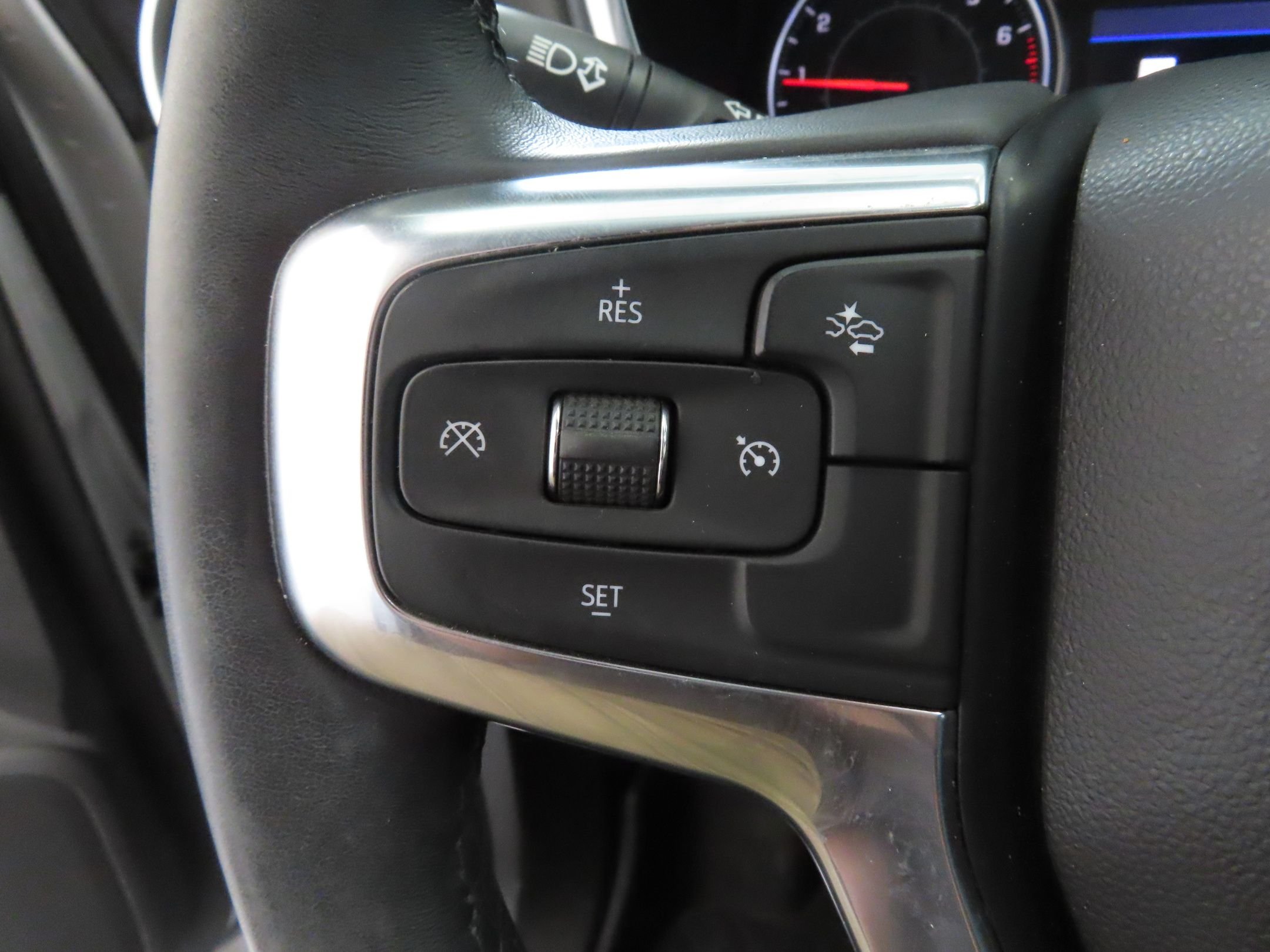 Used 2022 Silver Chevrolet LT image 14