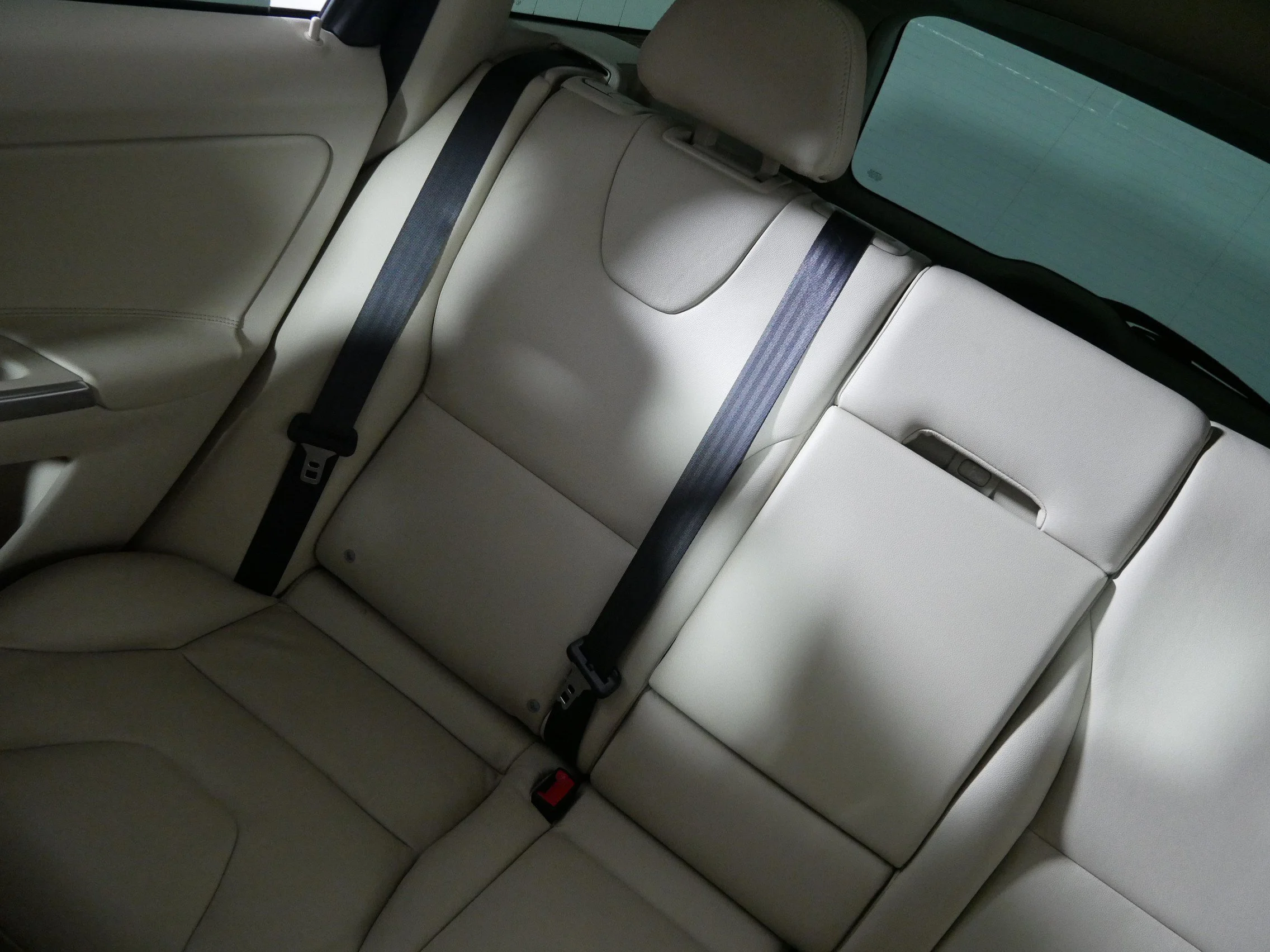 Used 2015 Caspian Blue Metallic Volvo T6 image 12