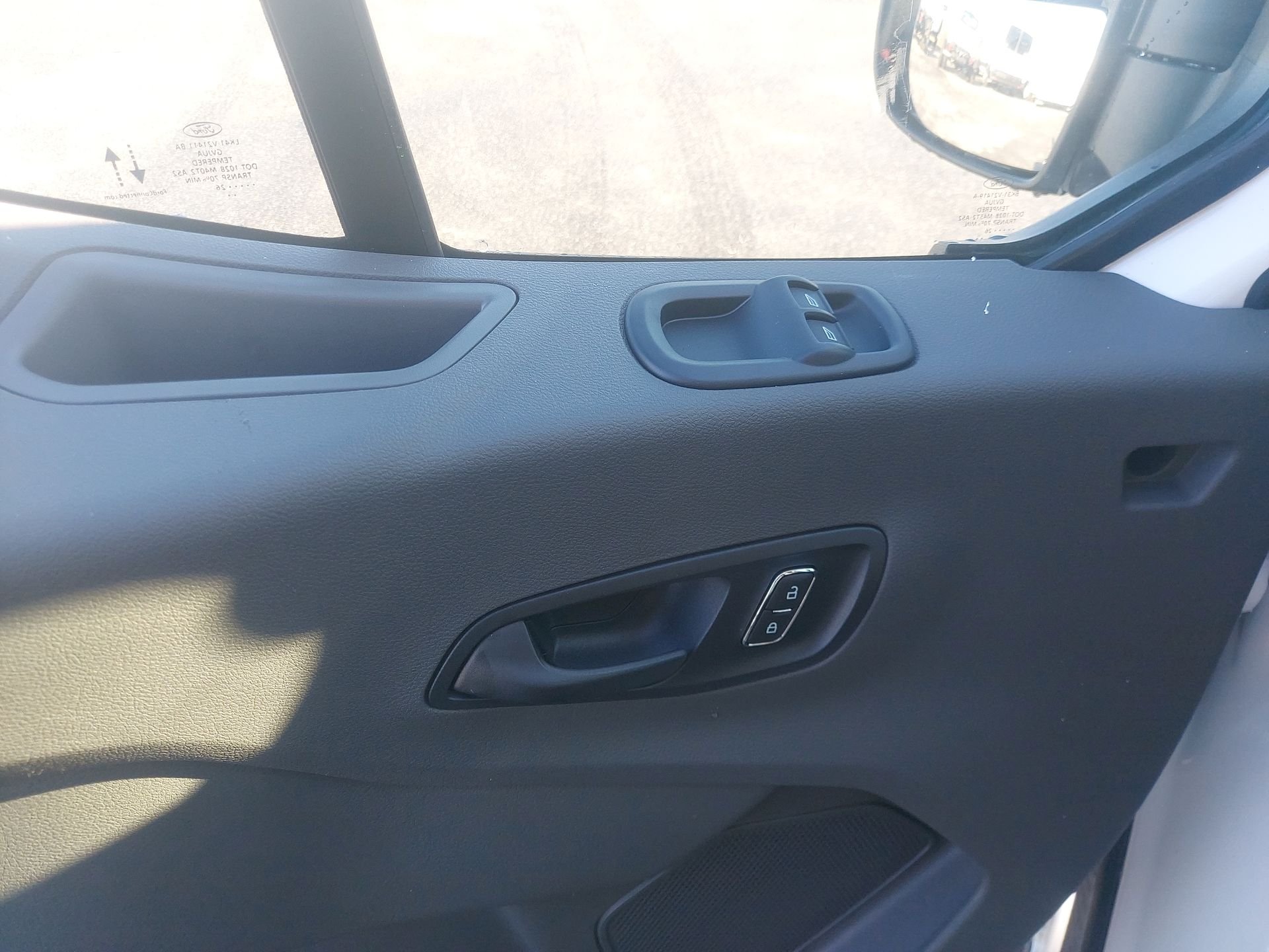 New 2026 Oxford White Ford Cargo Van image 5