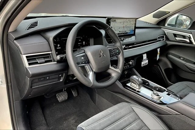 2026 Mitsubishi Outlander SE - Photo 7