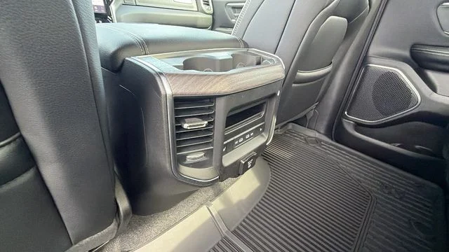 2026 RAM 1500 Laramie - Photo 18