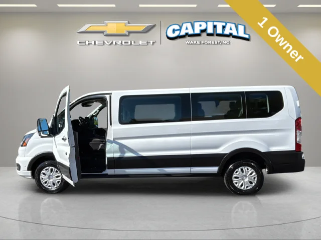 Used 2025  Ford XL image 2