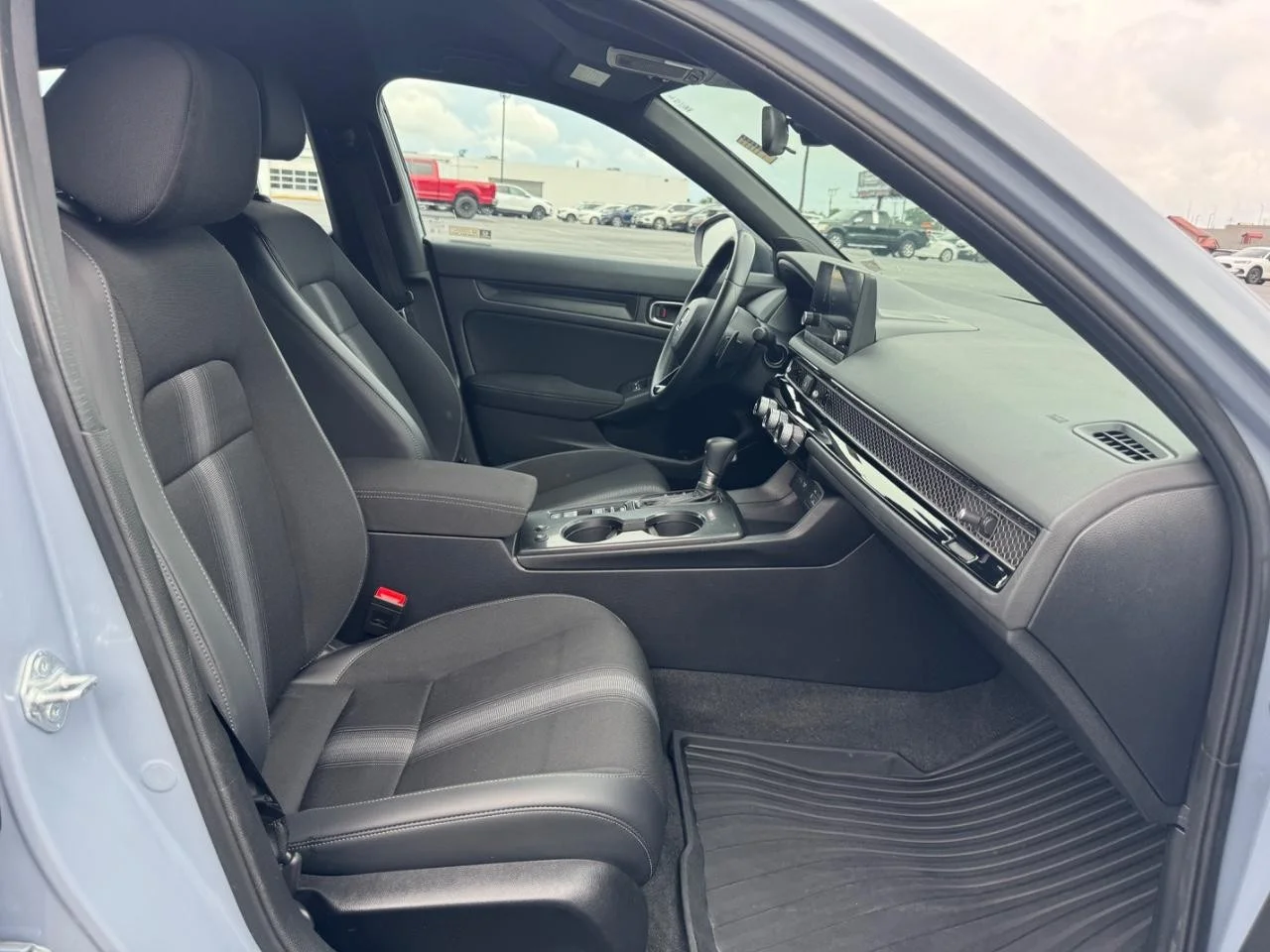 2023 Honda Civic Hatchback Sport - Photo 17